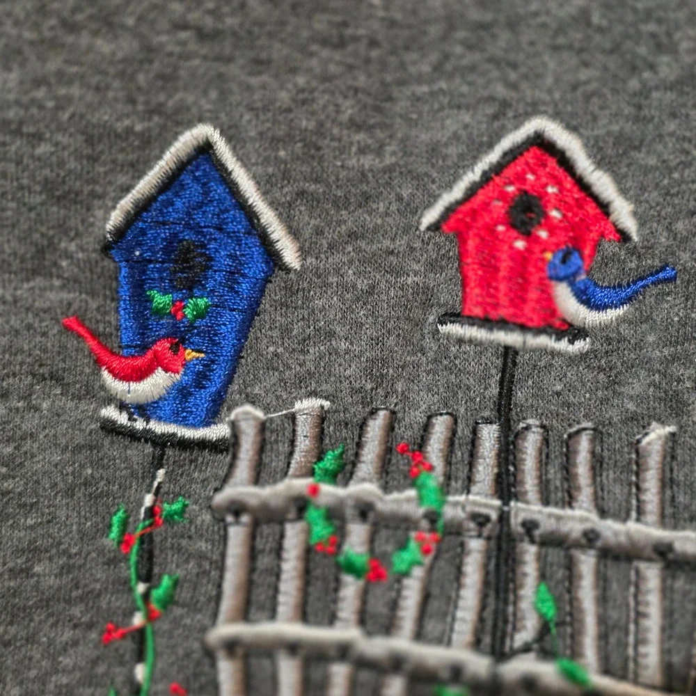 CLEARANCE‎ 💲6️⃣ C&K Designs Snowflake Birdhouse Embroidered Cardigan Large